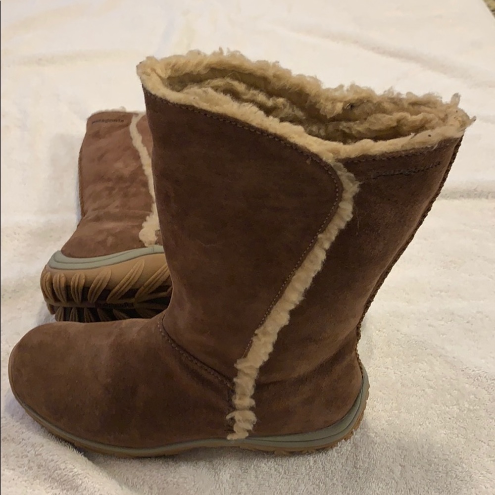 Patagonia Lugano suede boots